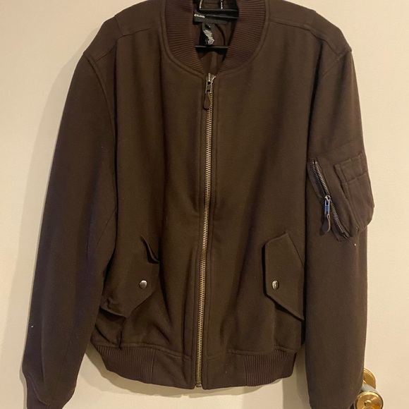 Club Monaco - Picture 1 of 3